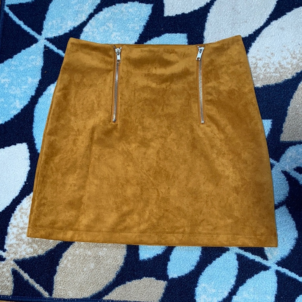 3/10! Skirt